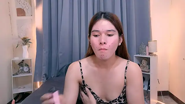 Mimi_Mckinley webcam