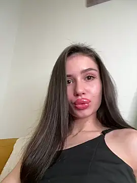 SofiaLaLight live cam on StripChat
