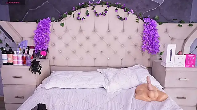 AmberGreyy_ webcam