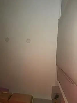 MisFrekcles_ webcam
