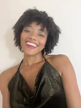 Juliette__3 webcam