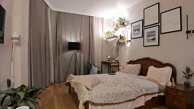 NicoleLuv webcam