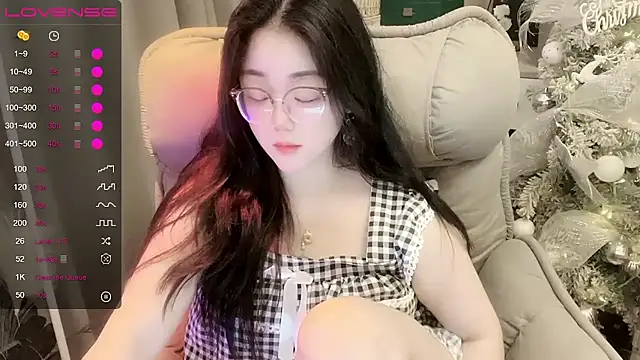 Monica-666888- webcam
