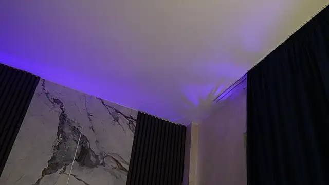 MiaVelvety webcam