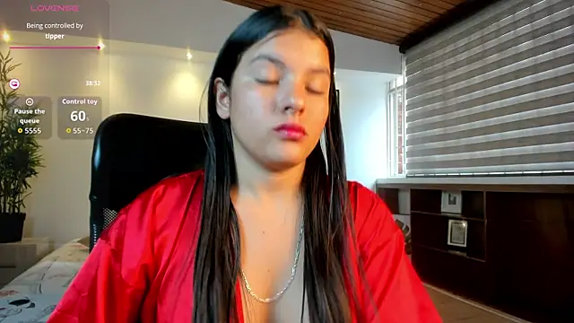 zoe_linss webcam