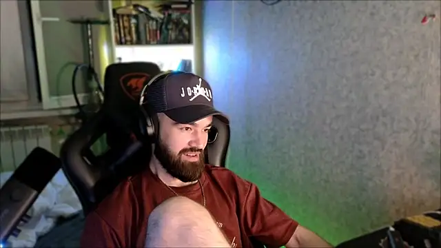 _Serious_Man webcam