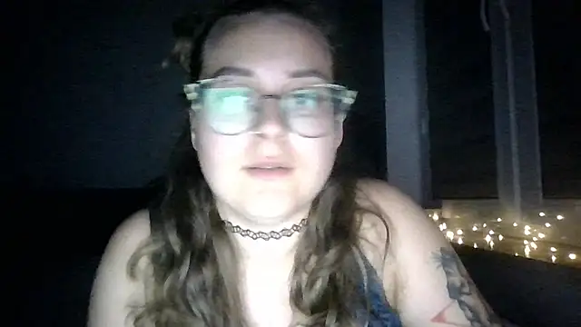 LucyTease webcam