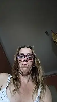 Dettybitch40 webcam
