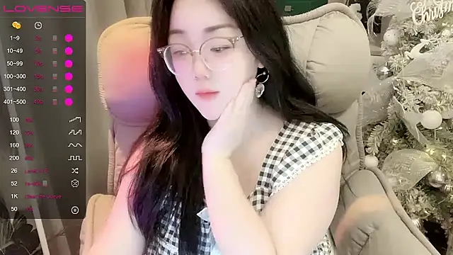 Monica-666888- webcam