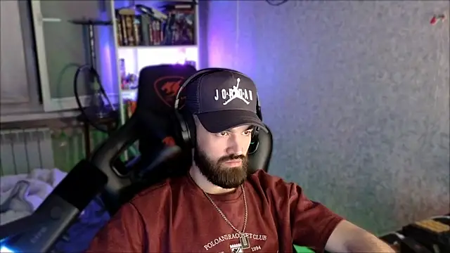 _Serious_Man webcam