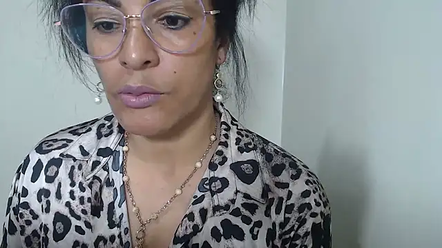 kateleyagrey webcam