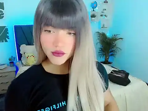 zoeschmmit - ZoeSchmmit's free webcam - UK Sex Cams
