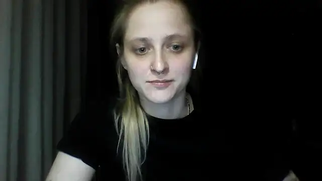 leawetgirl - LeaWetGirl's free webcam - UK Sex Cams
