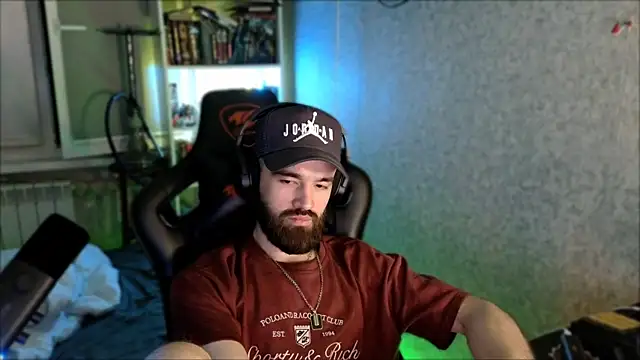 _Serious_Man webcam
