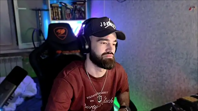 _Serious_Man webcam