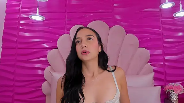 Zara-Rey webcam