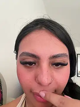 Aylin_Fox webcam