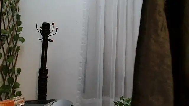 Dama_Scarlata18 webcam