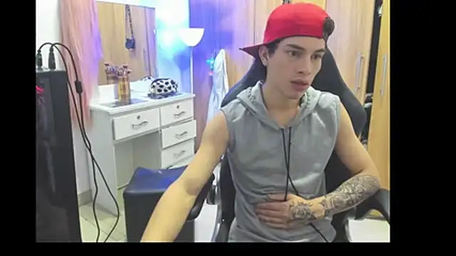 Pride_couple webcam