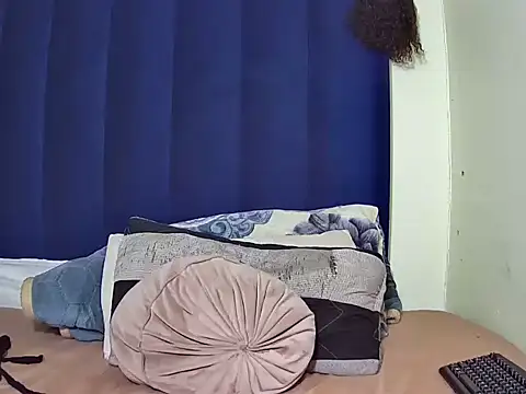 DarkBeauty7 webcam