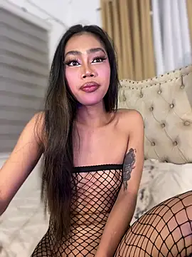 Innocent_yanixx69 Live Web Cam Show
