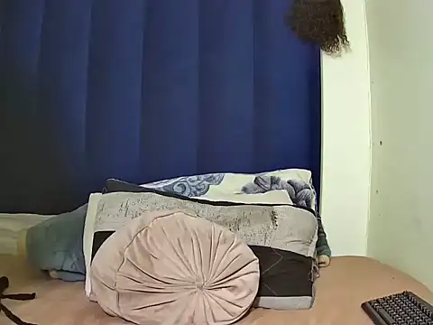 DarkBeauty7 webcam