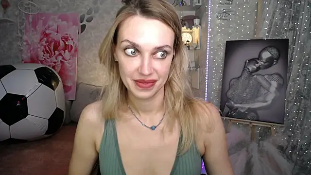 NickyAdamidi webcam