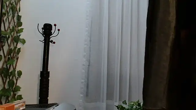 Dama_Scarlata18 webcam