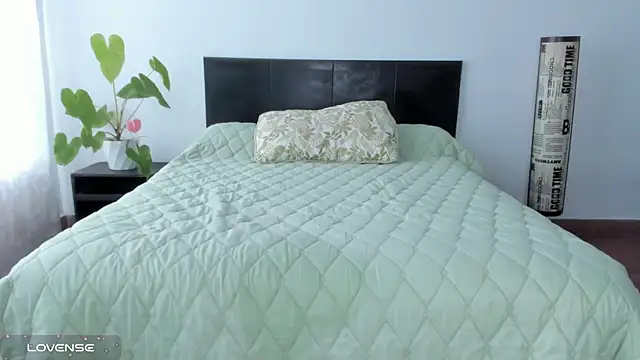 sarahredi webcam