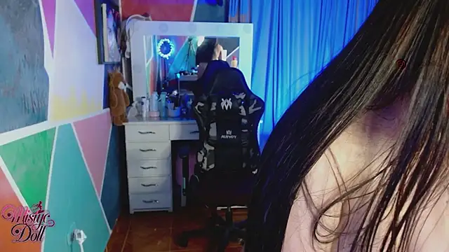 Mysticdooll69 webcam