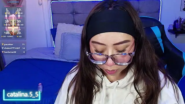 Kata_Bigboobs webcam