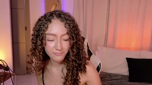 ChloeMoreti webcam