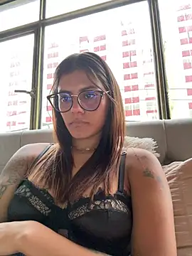 RachelWeisz_ webcam