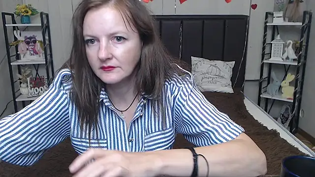 meganpirs - MeganPirs's free webcam - UK Sex Cams