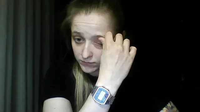 LeaWetGirl webcam