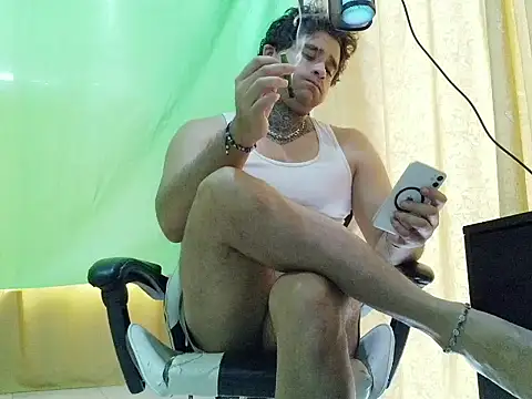 aronmiller404 webcam