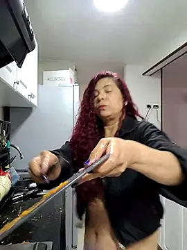 Scarlet_curly8a webcam