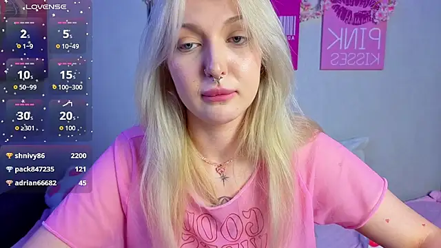 BlondieSummer webcam