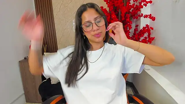 Atiena_ webcam