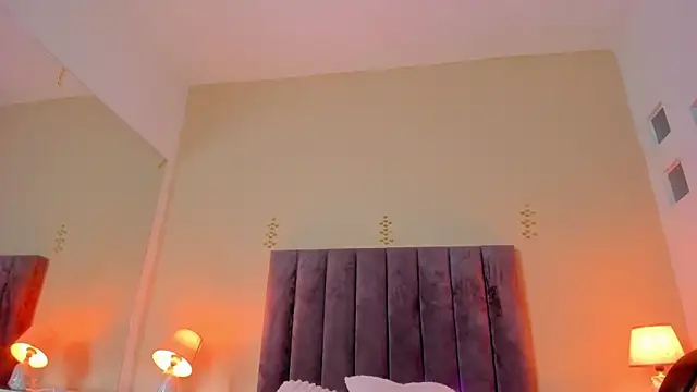 scarlet_pielcanela webcam