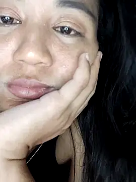 Rayya_4yy webcam