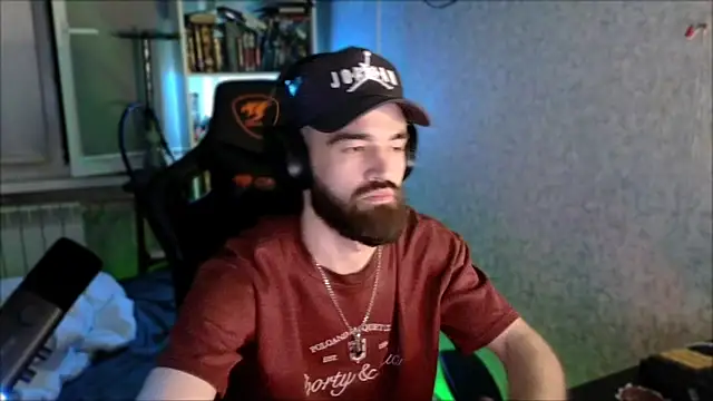_Serious_Man webcam
