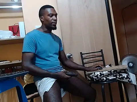 kurtbigcock webcam