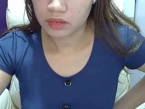 __luvvlll01__ webcam