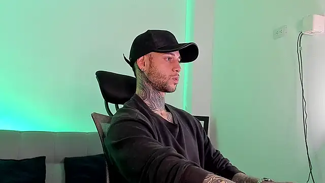 _jamesleandros1 webcam
