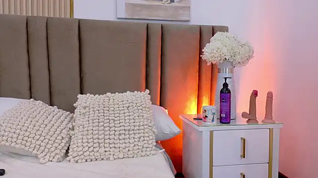 nina_gb webcam