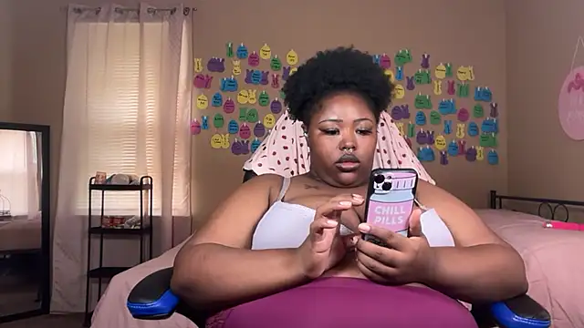 Chocolatebunnyxx96 webcam