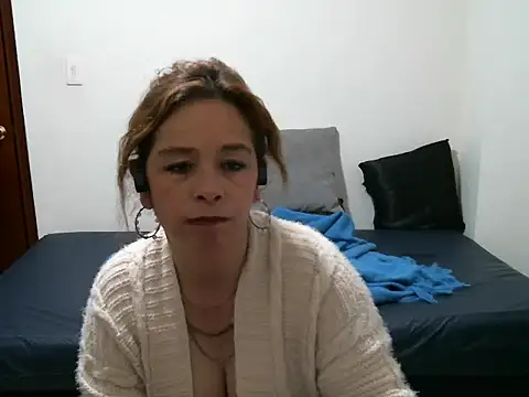 Chiquisexy1 webcam