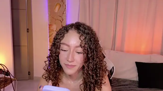 ChloeMoreti webcam