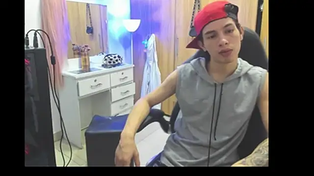 Pride_couple webcam